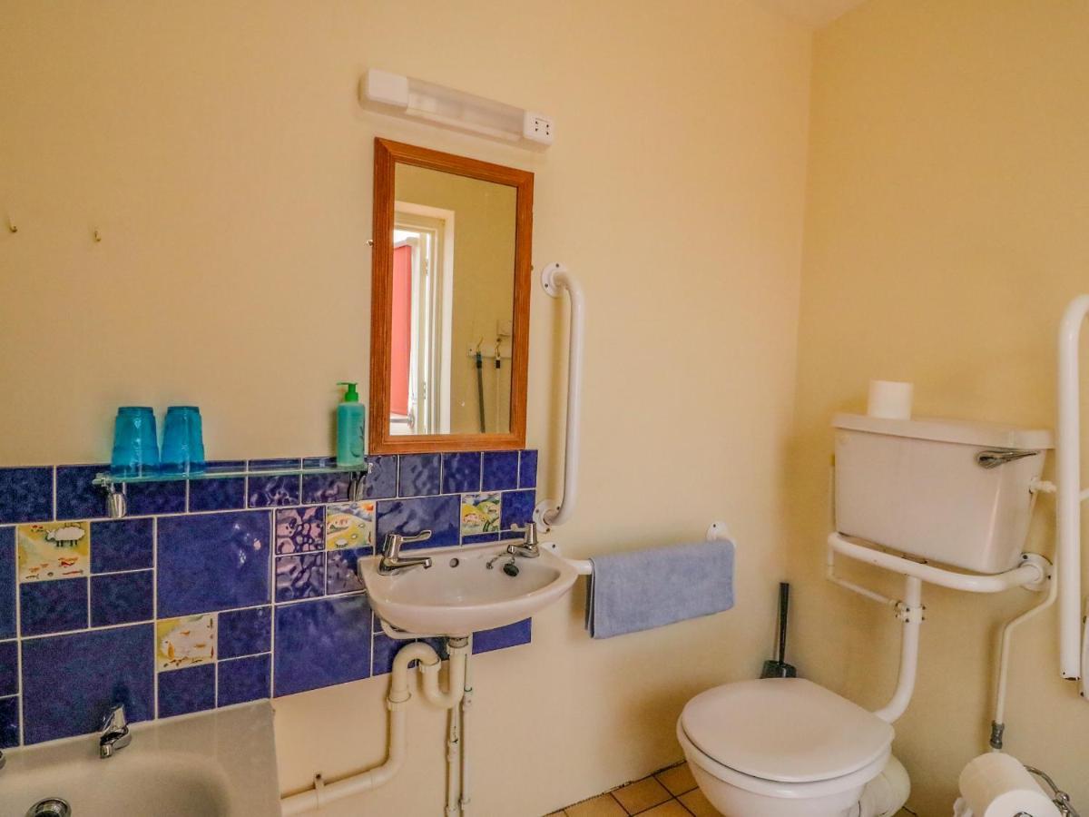 Mimosa Cottage Swyre Екстериор снимка